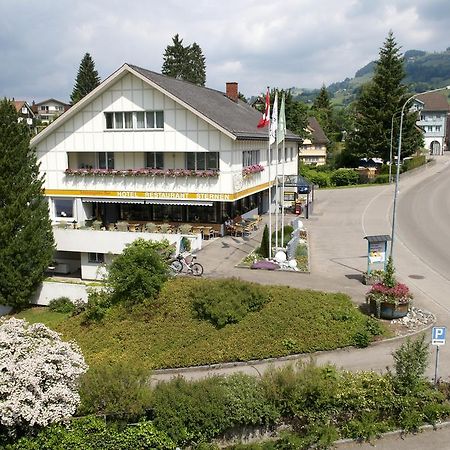 Hotel-Restaurant Sternen Nesslau Exteriör bild